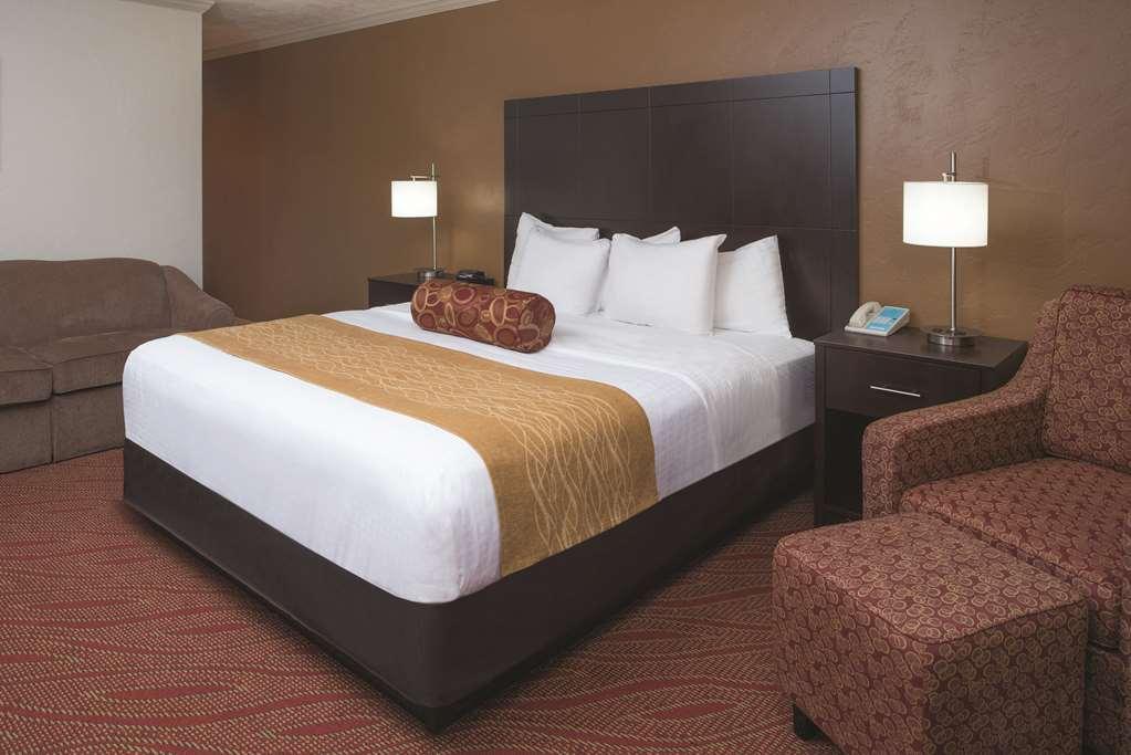 Best Western Plus Parkway Inn Wilsonville Exterior foto